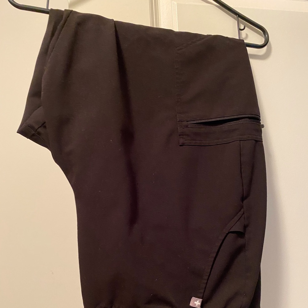 Figs Zamora Black Pant